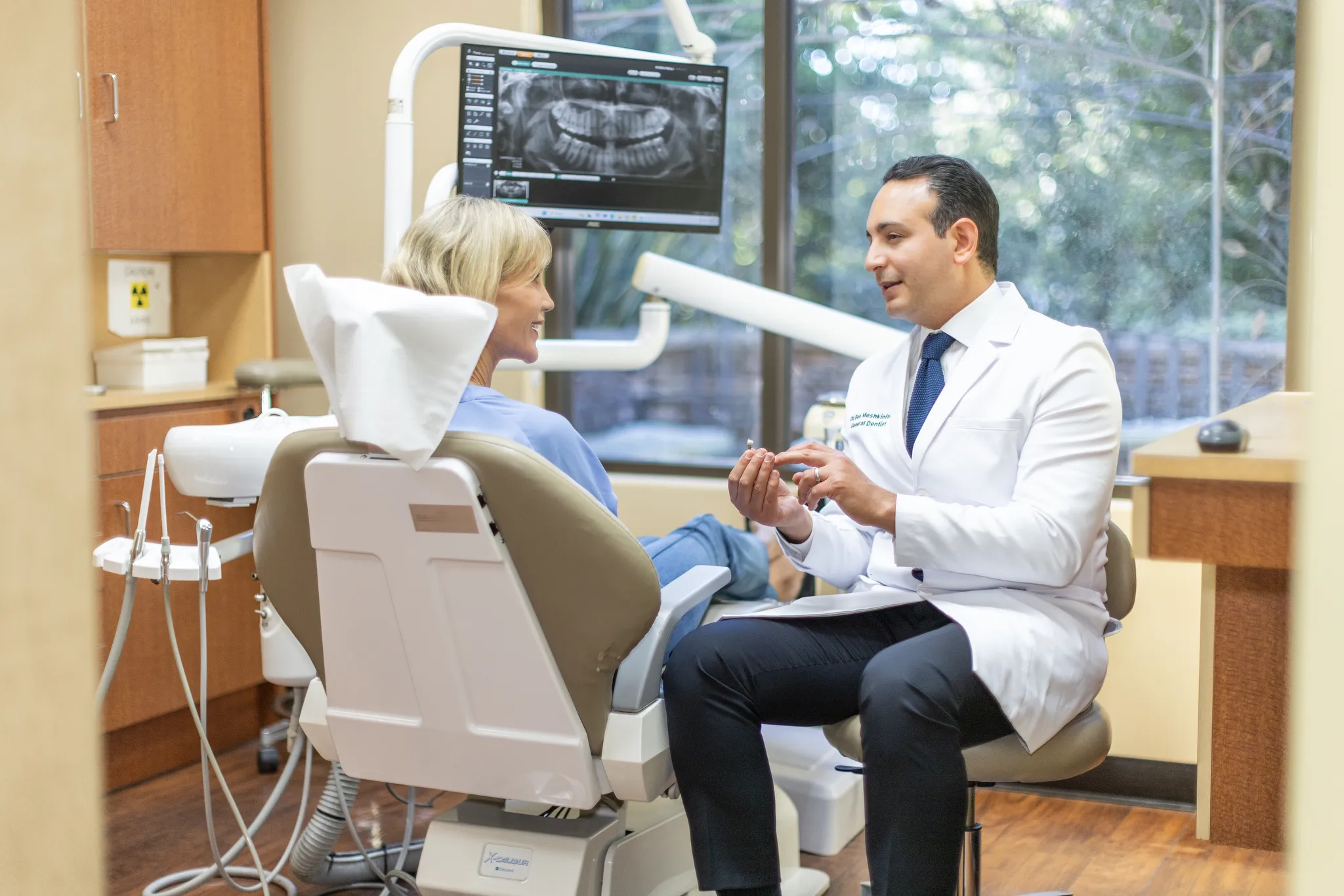 An operatory with imaging at the chair